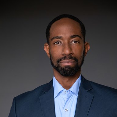 picture of therapist named Larry Woodland