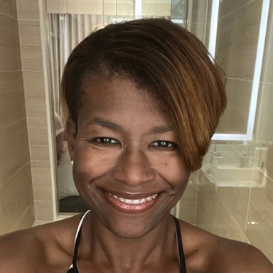 picture of therapist named Caycee Terrell-Vining